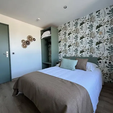 L Hemisphere Blériot-Plage